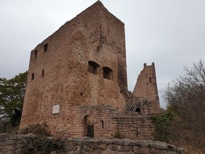 les-trois-chateaux-d-eguisheim