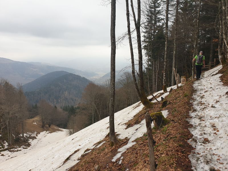 randonnee-aux-gazon-vert-rouge-gazon-lac-puis-col-des-perches_20